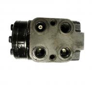 Replacement steering motor valve for diesel applications.
Part Reference Numbers: AL41634;AL69803
Fits Models: 1840 AIR SEEDER; 2355; 2555; 2755; 2855N; 2955; 3055